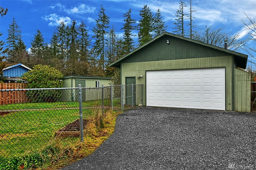 Property Photo:  342 S Cobb Ave  WA 98223 