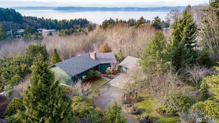 Property Photo:  30645 26th Ave SW  WA 98023 