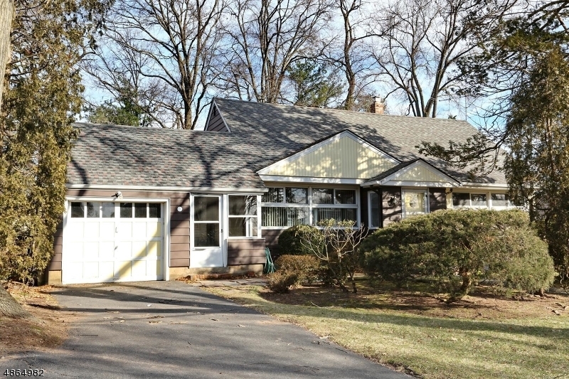 Property Photo:  167 Garden Ave  NJ 07652 