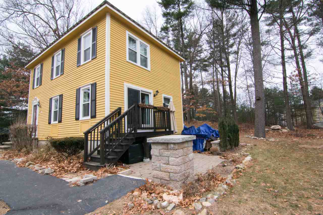 Property Photo:  11 Beaujolais Drive  NH 03062 