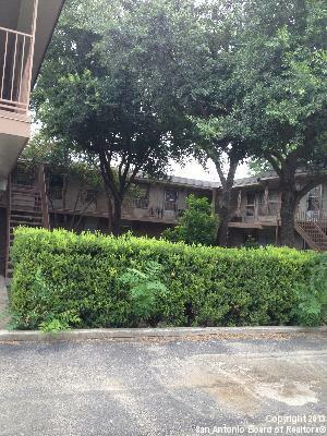 Property Photo:  718 W Russell Pl 13  TX 78212 