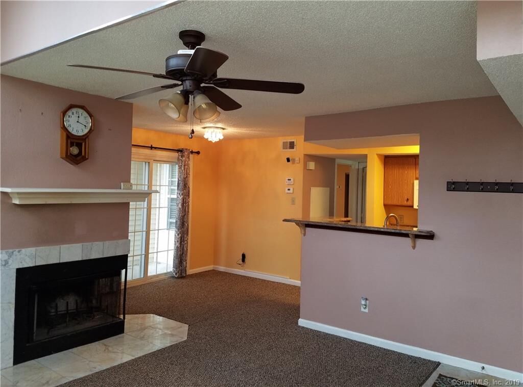 Property Photo:  312 Carriage Crossing Lane 312  CT 06457 