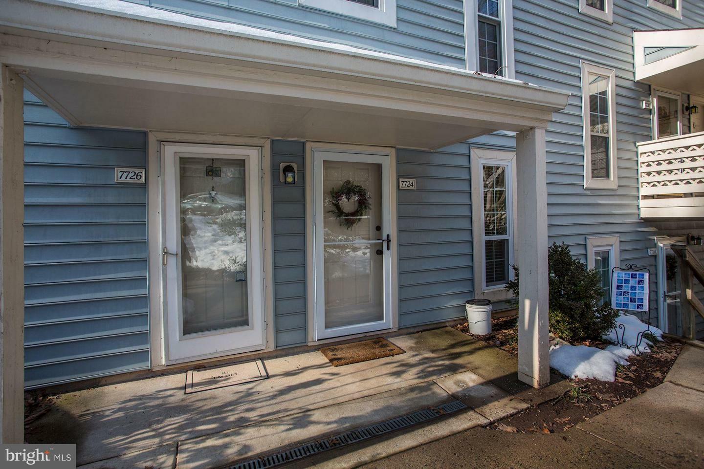 Property Photo:  7724 Willow Point Drive  VA 22042 