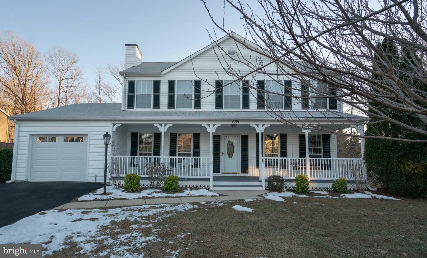 Property Photo:  6121 Plainville Lane  VA 22193 