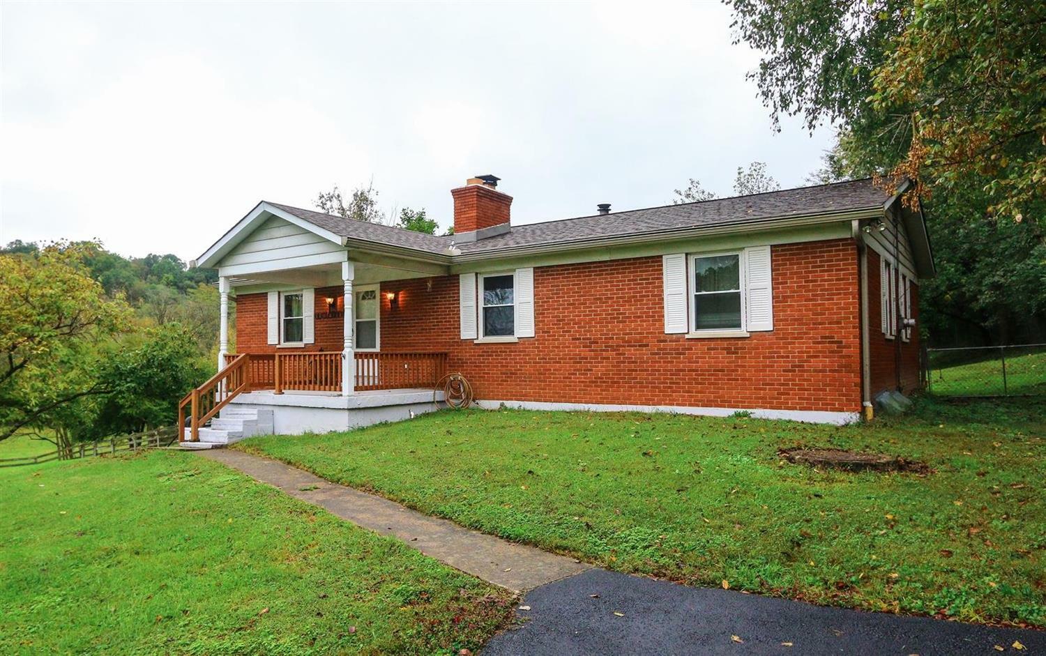 Property Photo:  552 Locust Corner Road  OH 45245 