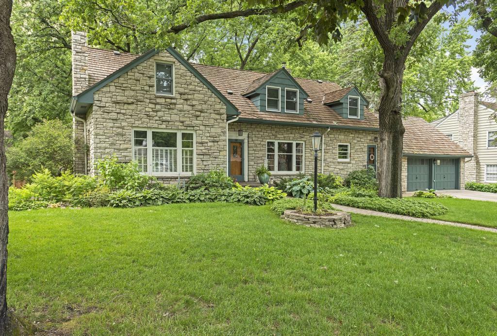Property Photo: 132 Homedale Road MN 55343