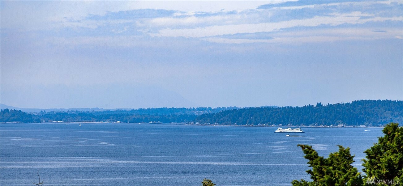 Property Photo:  5910 49th Ave SW  WA 98136 