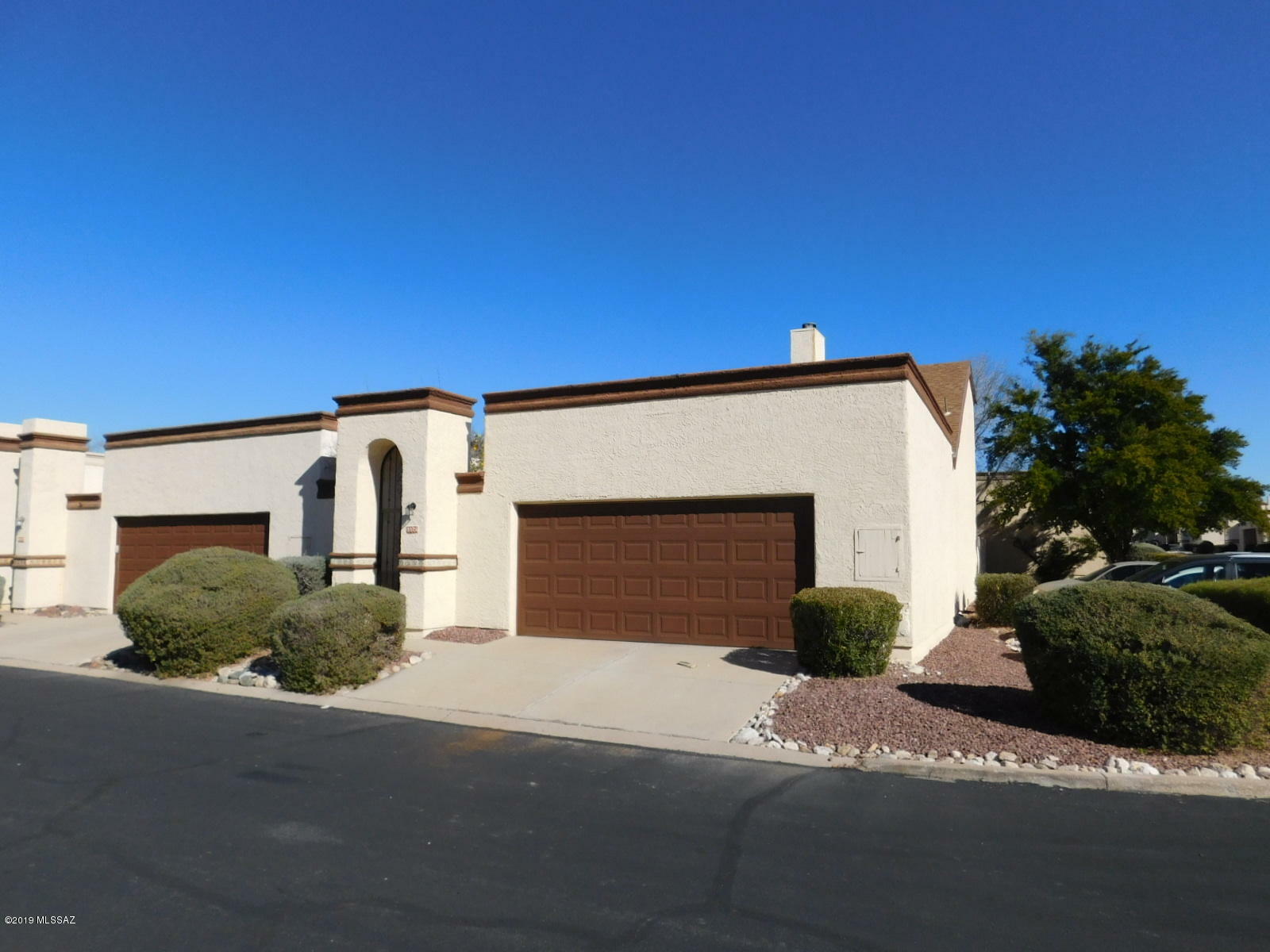 Property Photo:  8876 N Joanna Drive  AZ 85742 