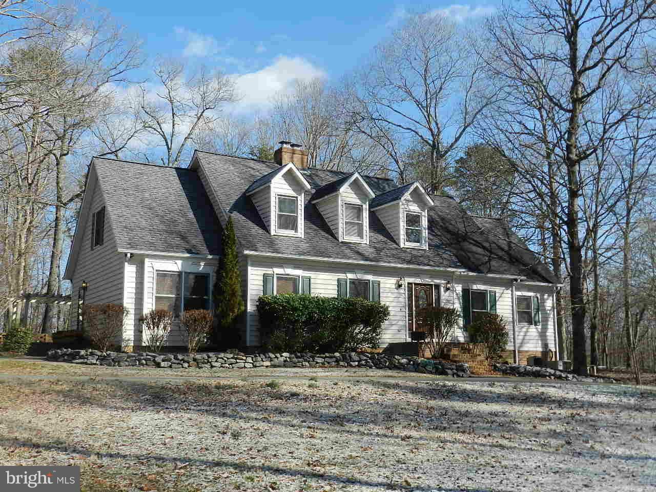 Property Photo:  8307 Barnes Court  VA 22407 