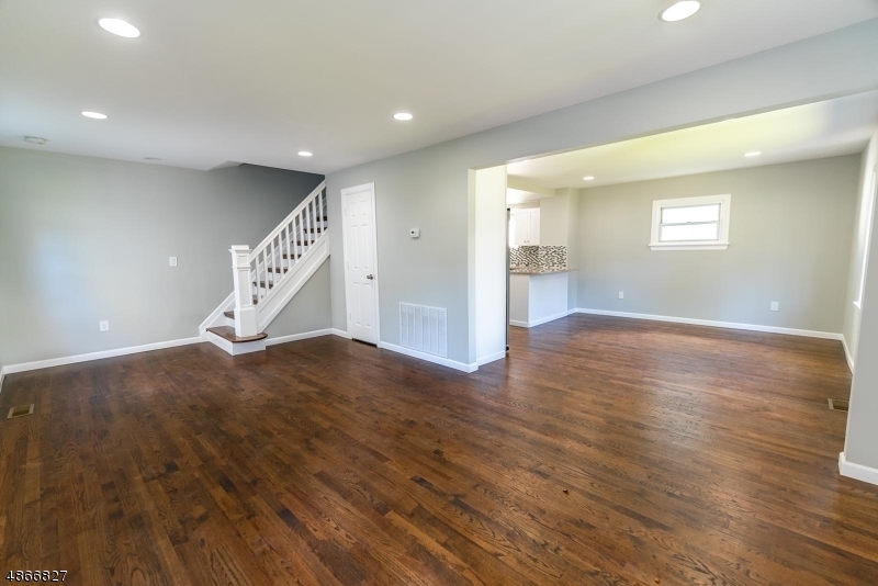 Property Photo:  270 Bernard Terrace  NJ 07205 