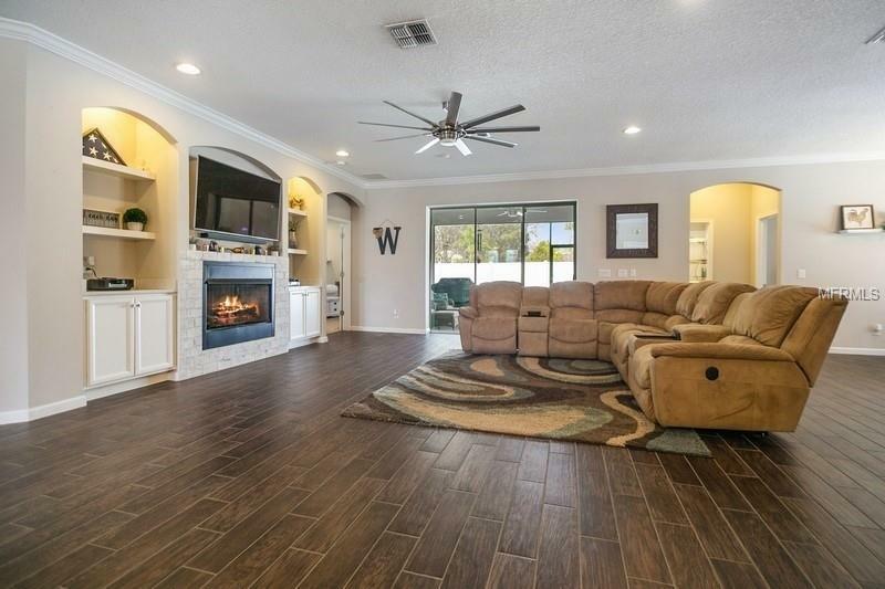 Property Photo: 2092 Lula Road FL 34715