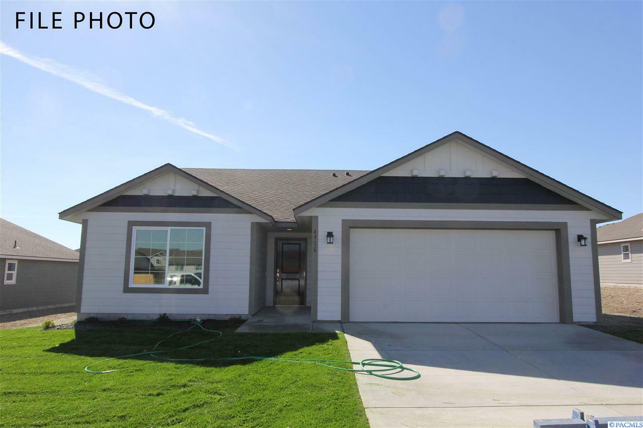 Property Photo: 629 E 35th Ave WA 99337