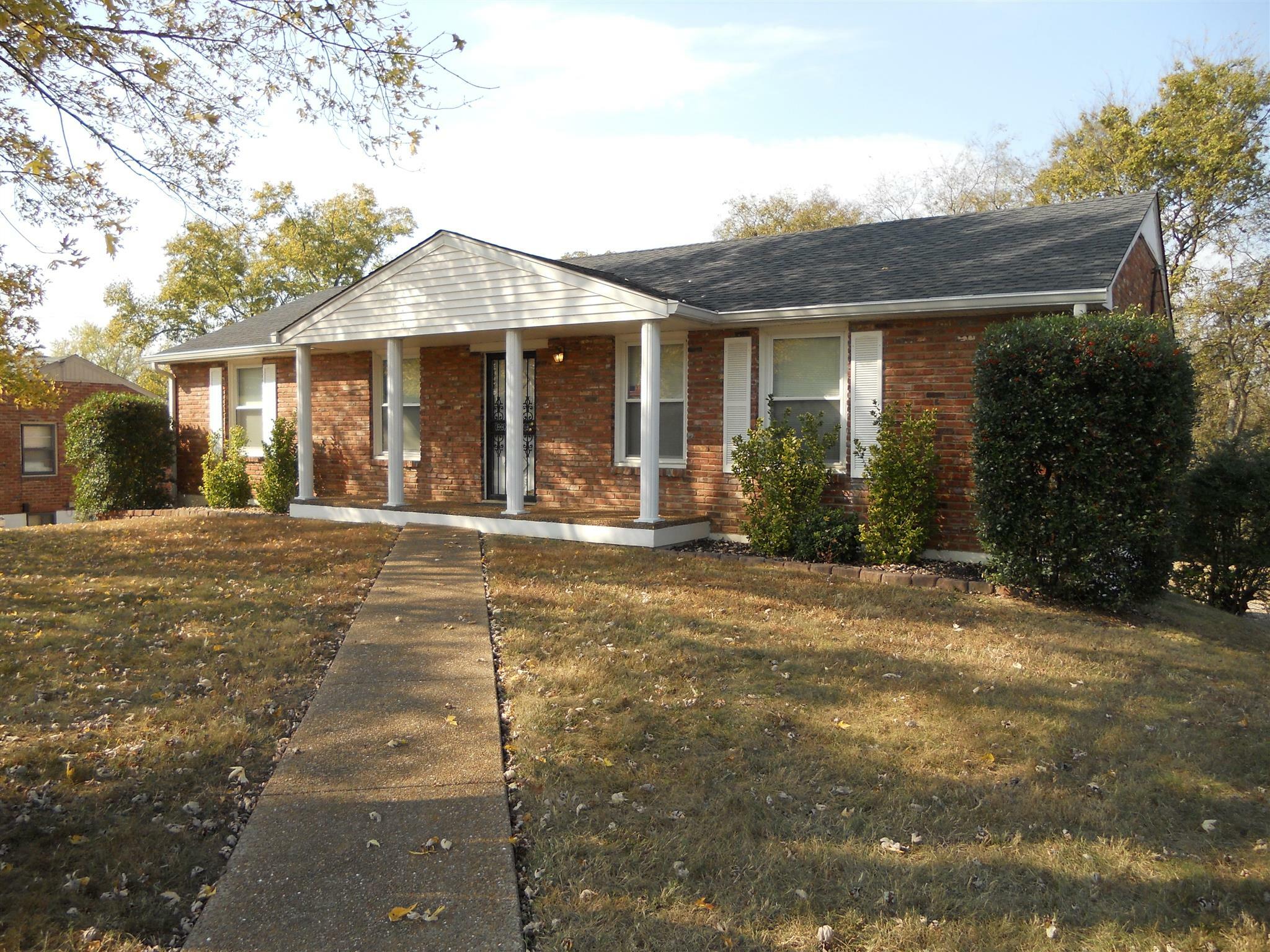 Property Photo:  3208 Dinah Ct  TN 37214 