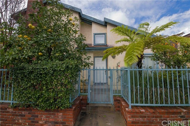 Property Photo:  7527 Tampa Avenue 1  CA 91335 