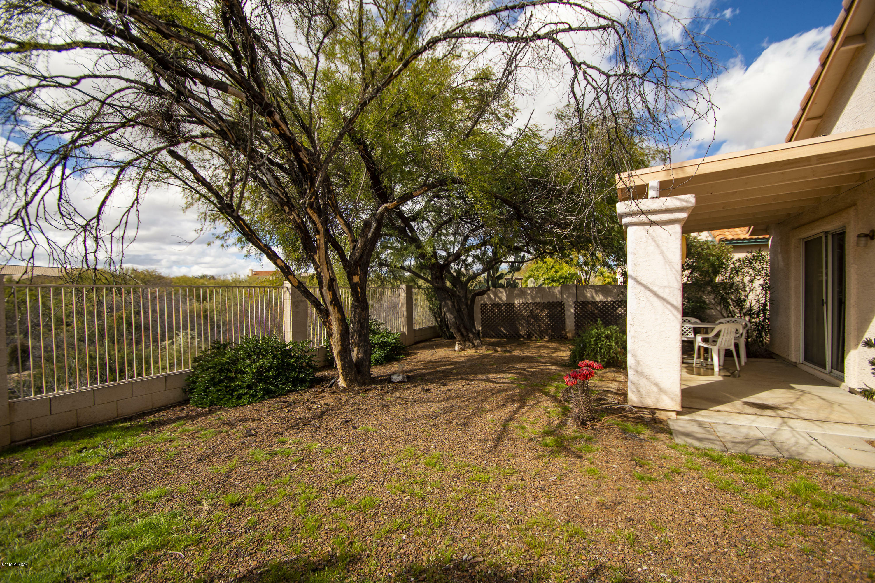 Property Photo: 12373 N Brightridge Drive AZ 85755