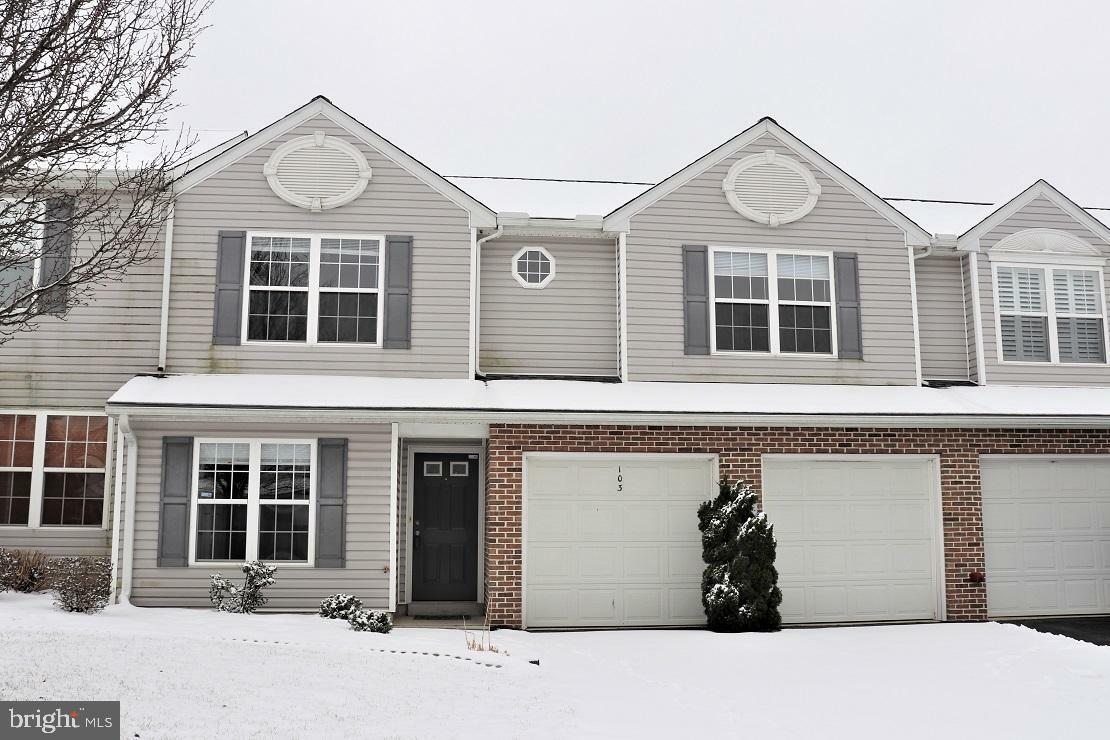 Property Photo:  103 Kestrel Court  PA 17036 