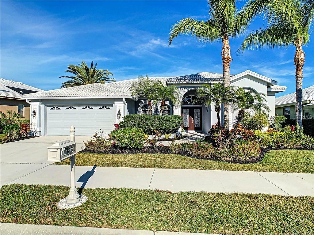 Property Photo:  8957 Huntington Pointe Drive  FL 34238 