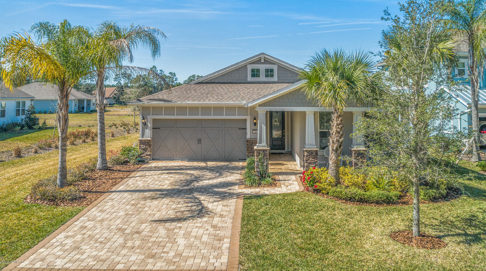 Property Photo:  105 Lakefront Lane  FL 32095 