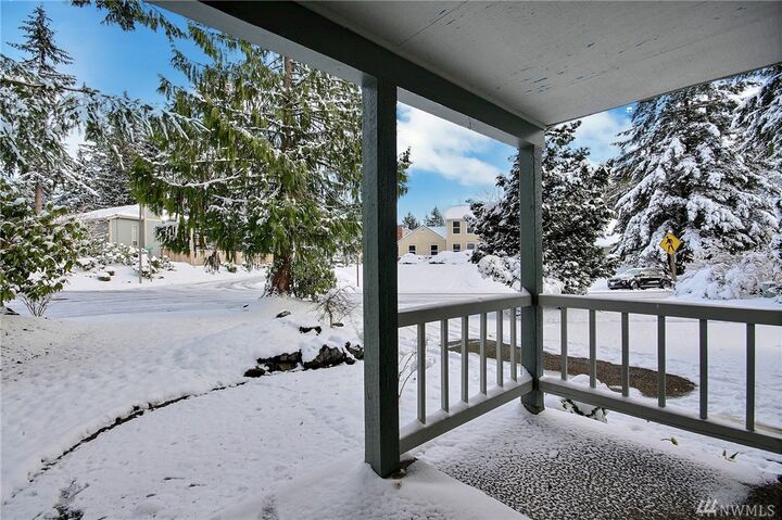 Property Photo: 14212 20th Dr SE WA 98012