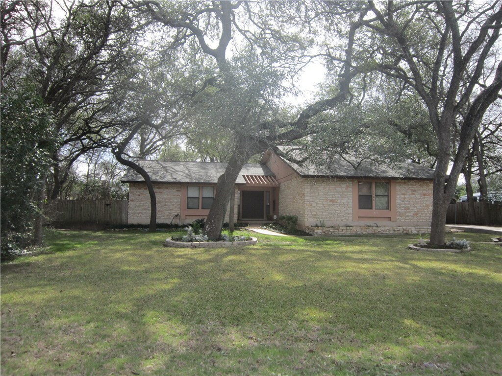 Property Photo:  1406 Deer Run Street  TX 78613 