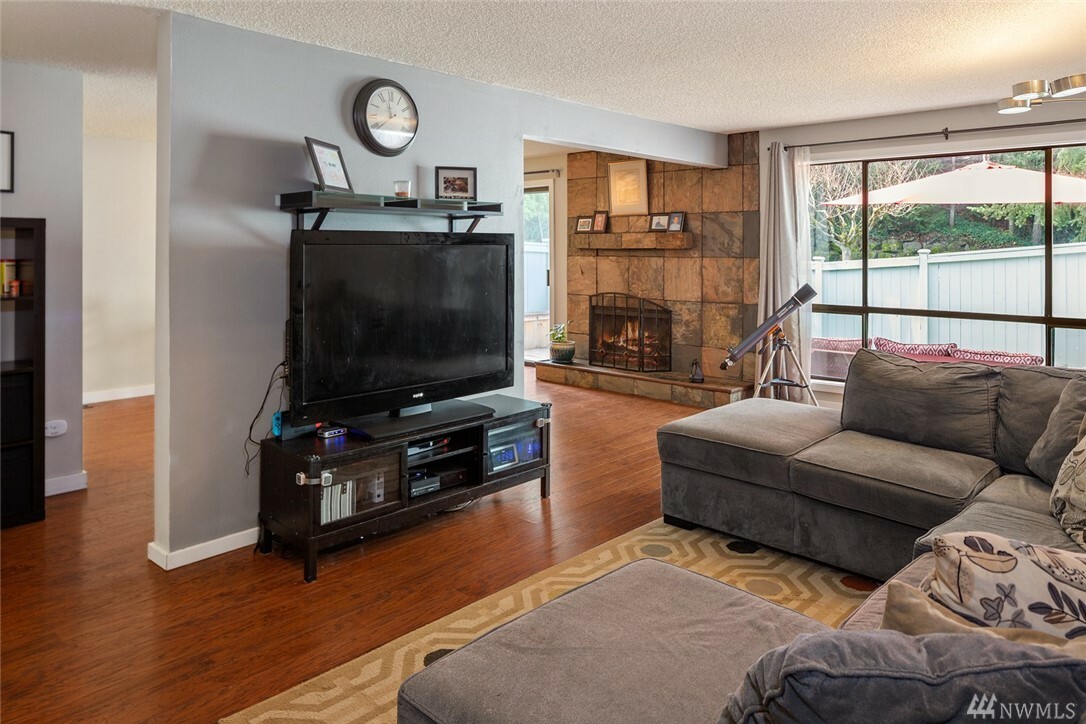 Property Photo: 2709 Fir St SE WA 98092