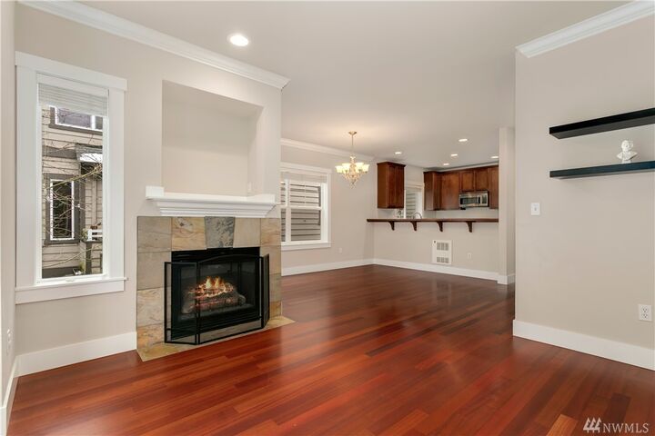 Property Photo:  9509 Ashworth Ave N B  WA 98103 