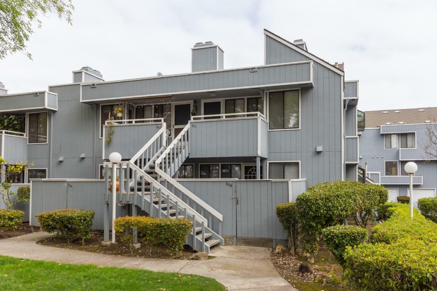 Property Photo: 868 La Barbera Drive CA 95126