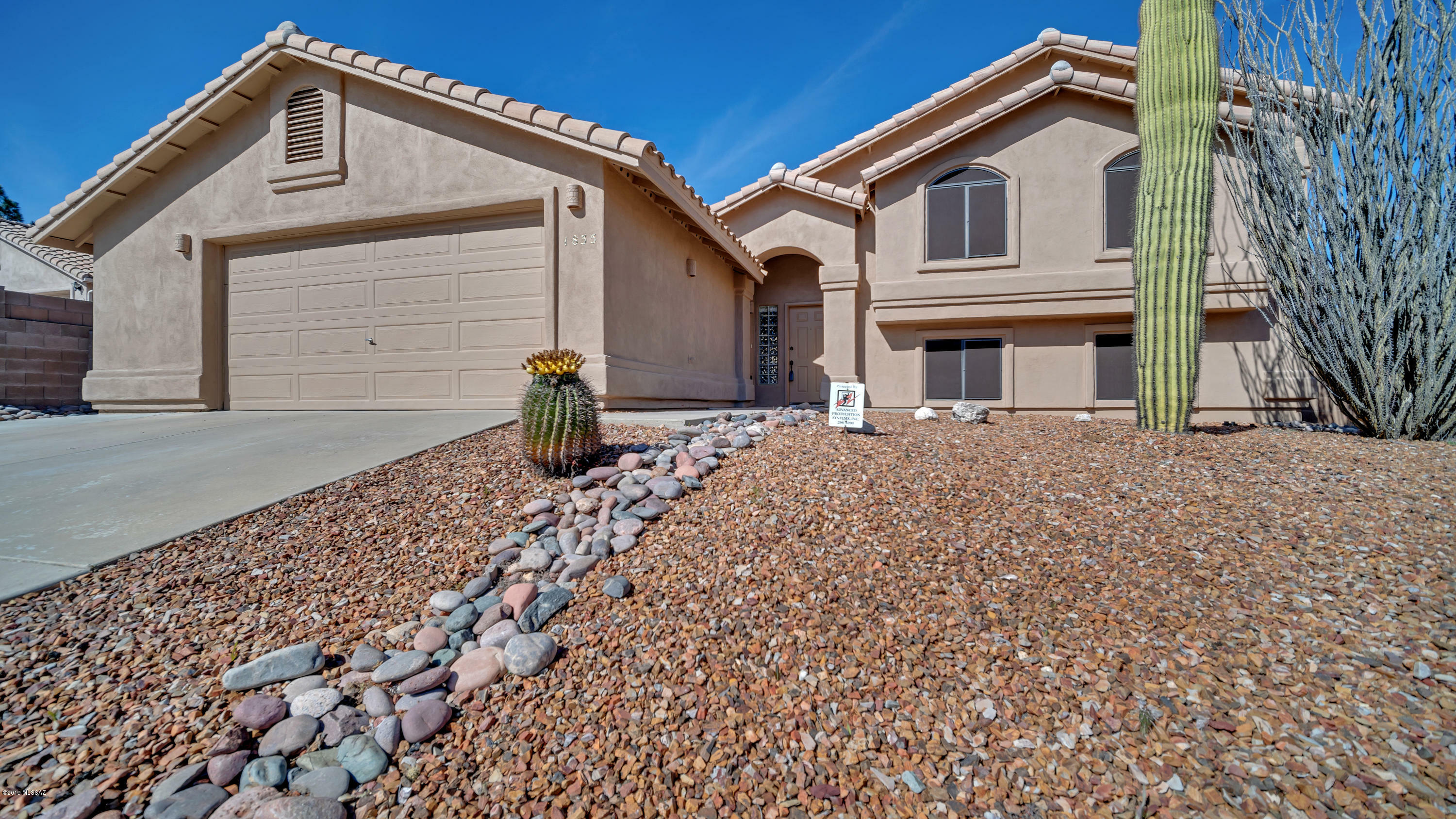 Property Photo:  1835 E Ganymede Drive  AZ 85737 