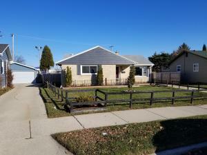 Property Photo: 3234 Fox Dr WI 53404