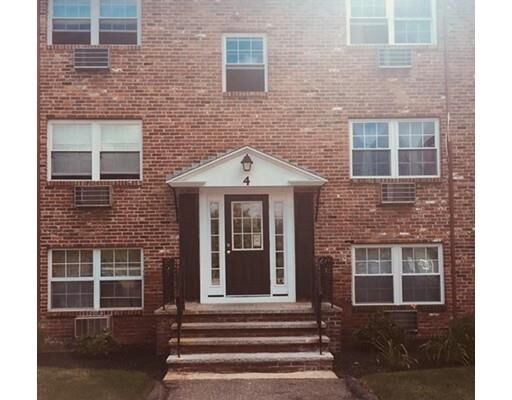Property Photo:  4 Colonial Village Dr 4  MA 02474 