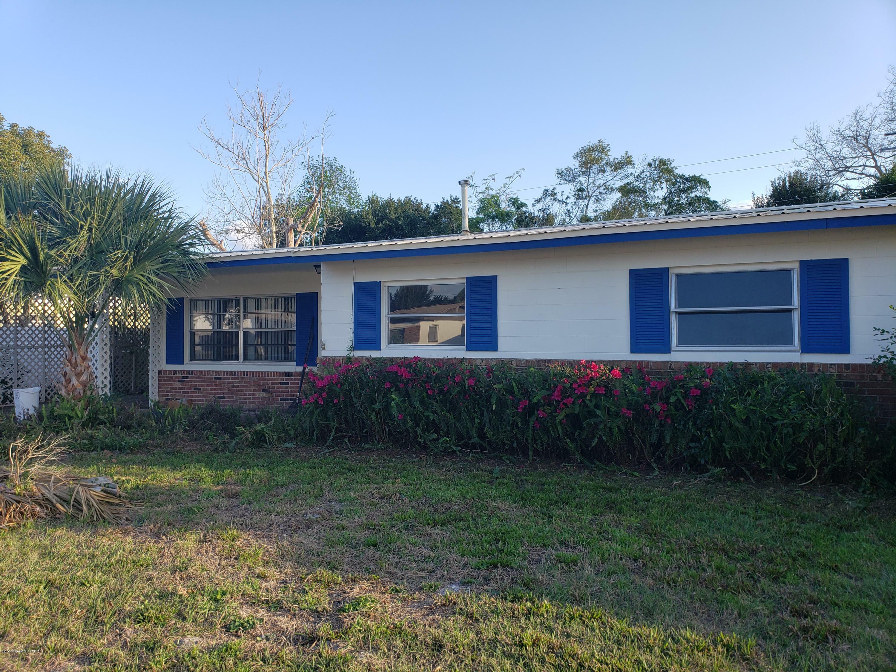 Property Photo:  945 Glenda Drive  FL 32780 