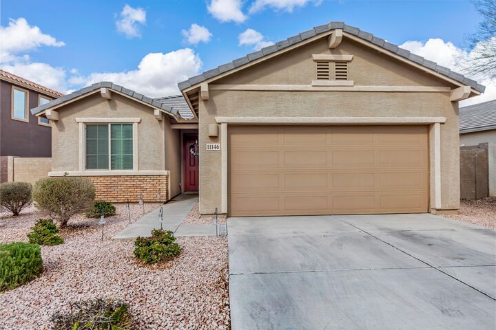 Property Photo: 11146 E Sebring Avenue AZ 85212