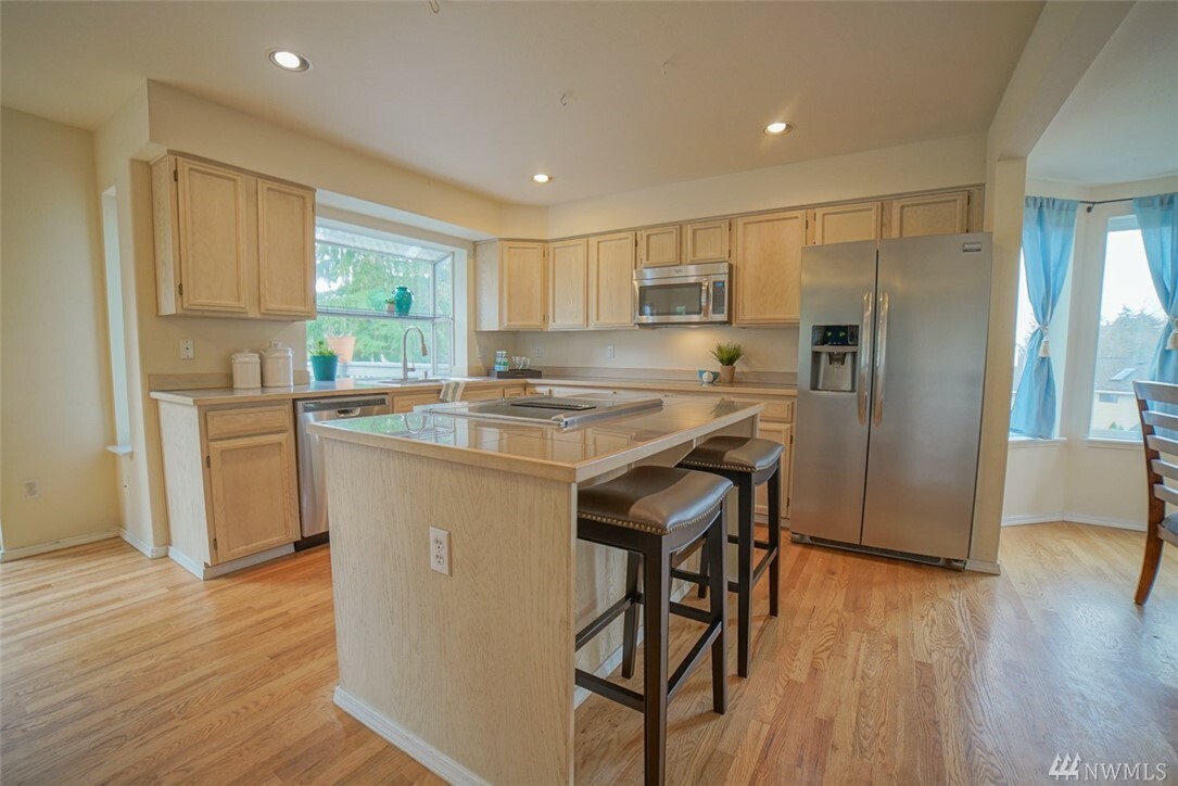 Property Photo: 5424 S 292nd Place WA 98001