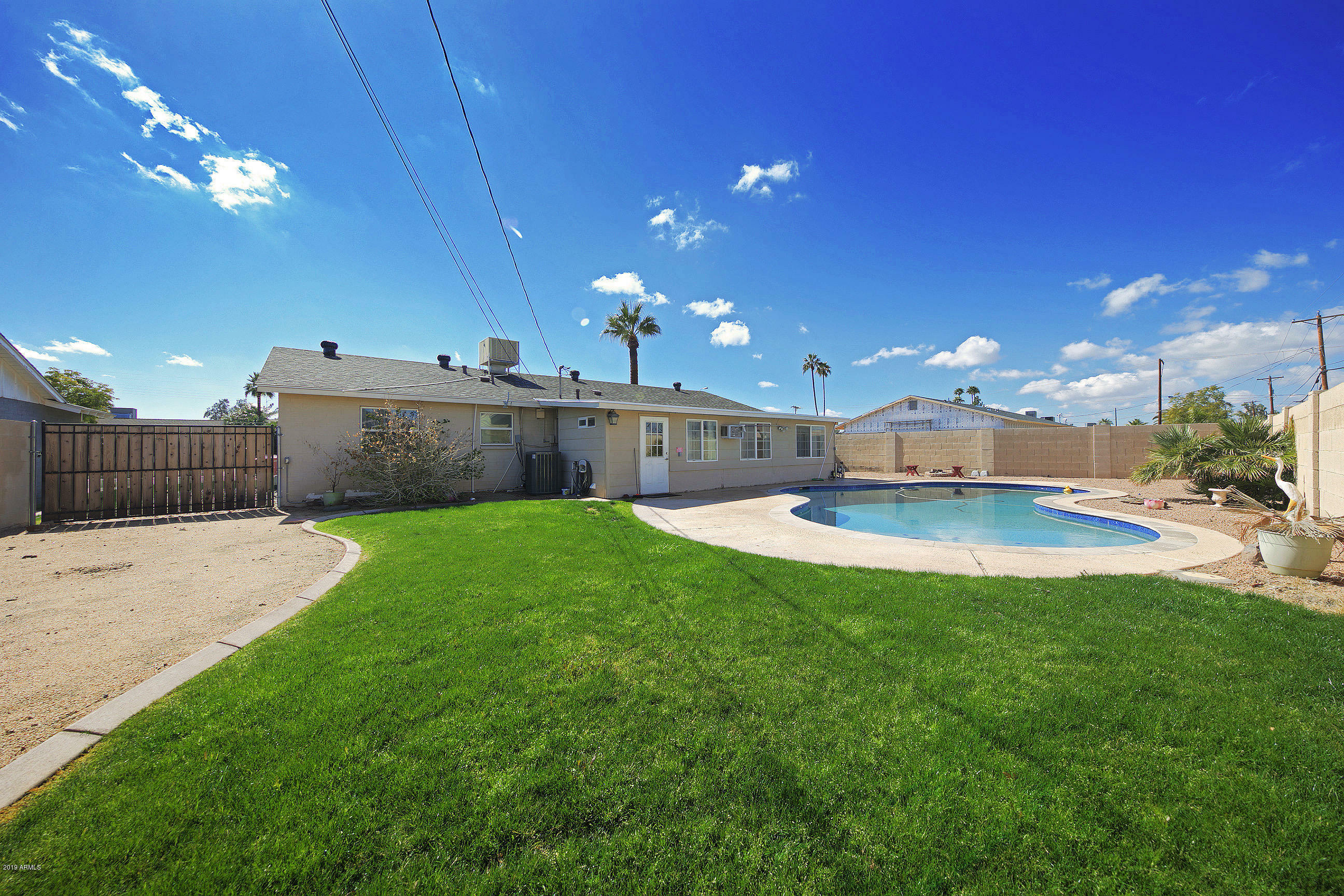 Property Photo:  8130 E Palm Lane  AZ 85257 