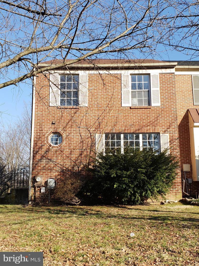 Property Photo: 8243 Londonderry Court MD 20707