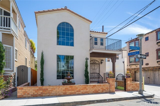 Property Photo: 110 Cordova Walk CA 90803