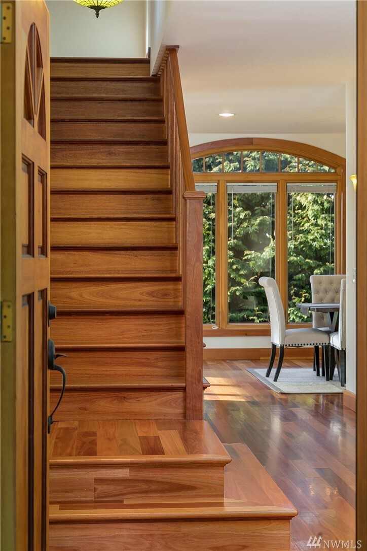Property Photo:  3600 Holmes View Dr  WA 98260 