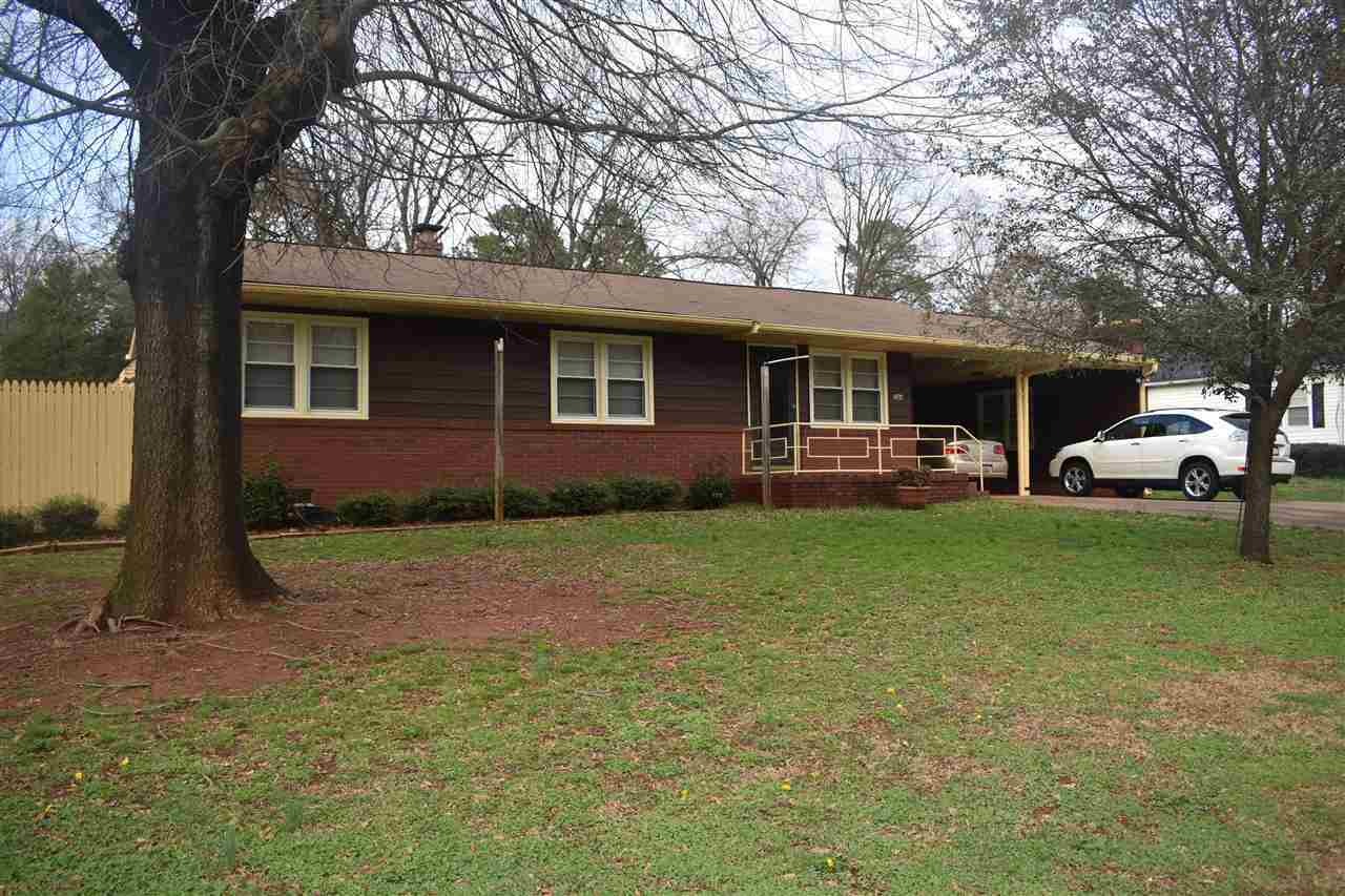 Property Photo:  384 Old Greenville Hwy  SC 29301 