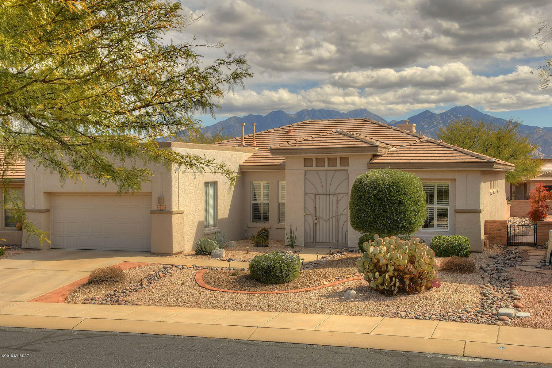 Property Photo: 4667 S Piccadilly Drive AZ 85622
