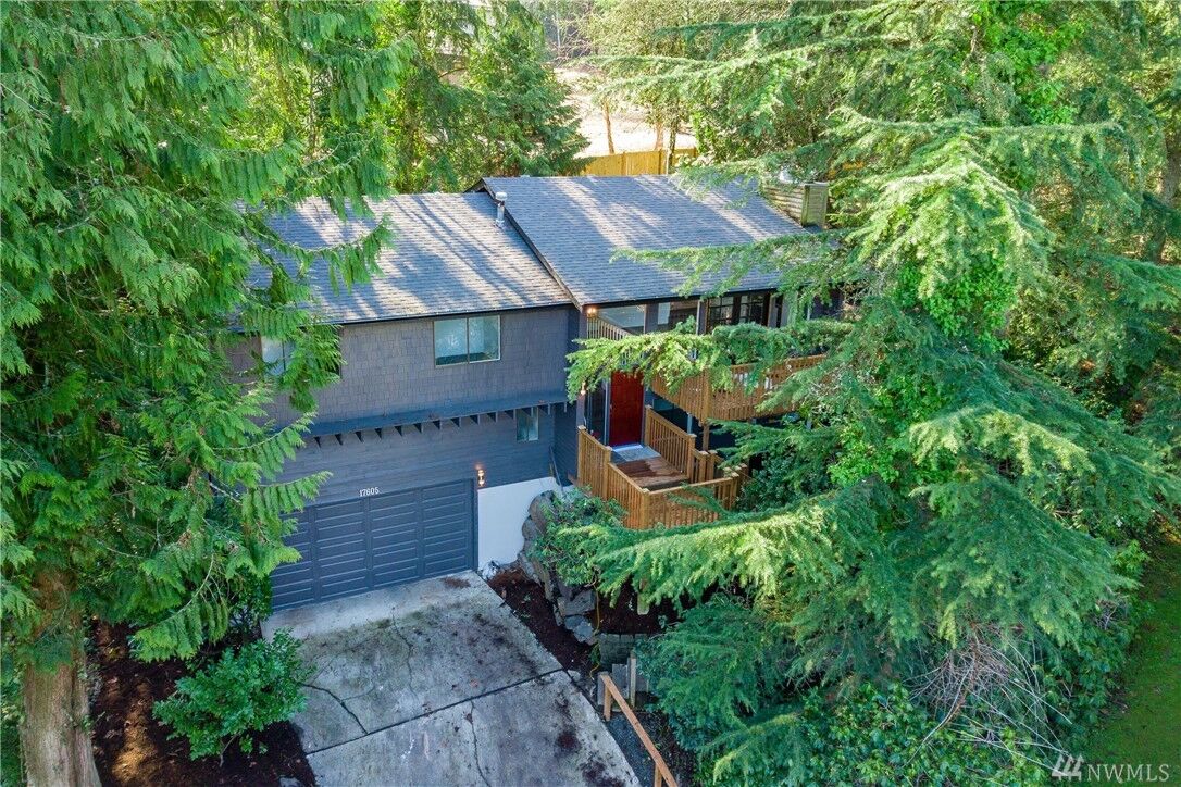 Property Photo:  17605 NE 30th Place  WA 98052 