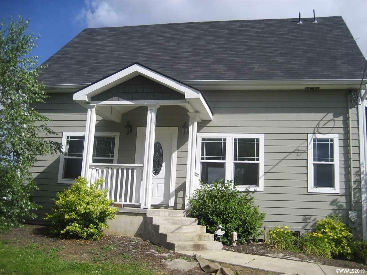 Property Photo: 23735 Highway 20 OR 97370