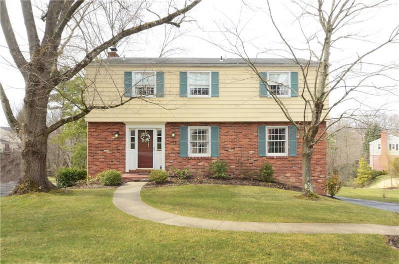 Property Photo: 202 Essex Knoll Drive PA 15108