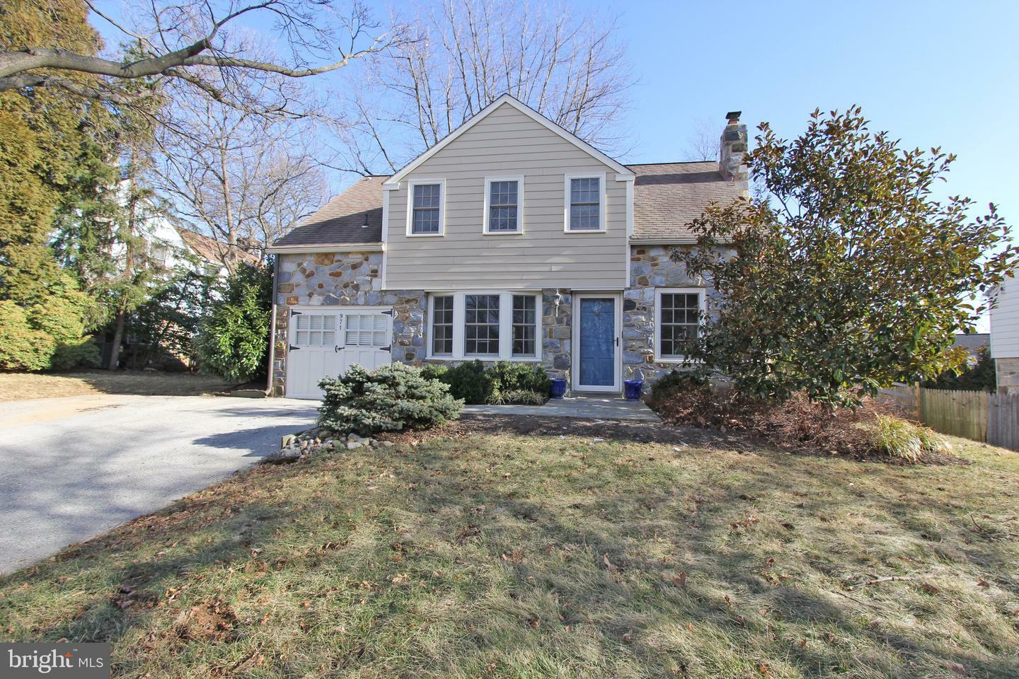 Property Photo: 971 W Conestoga Road PA 19312