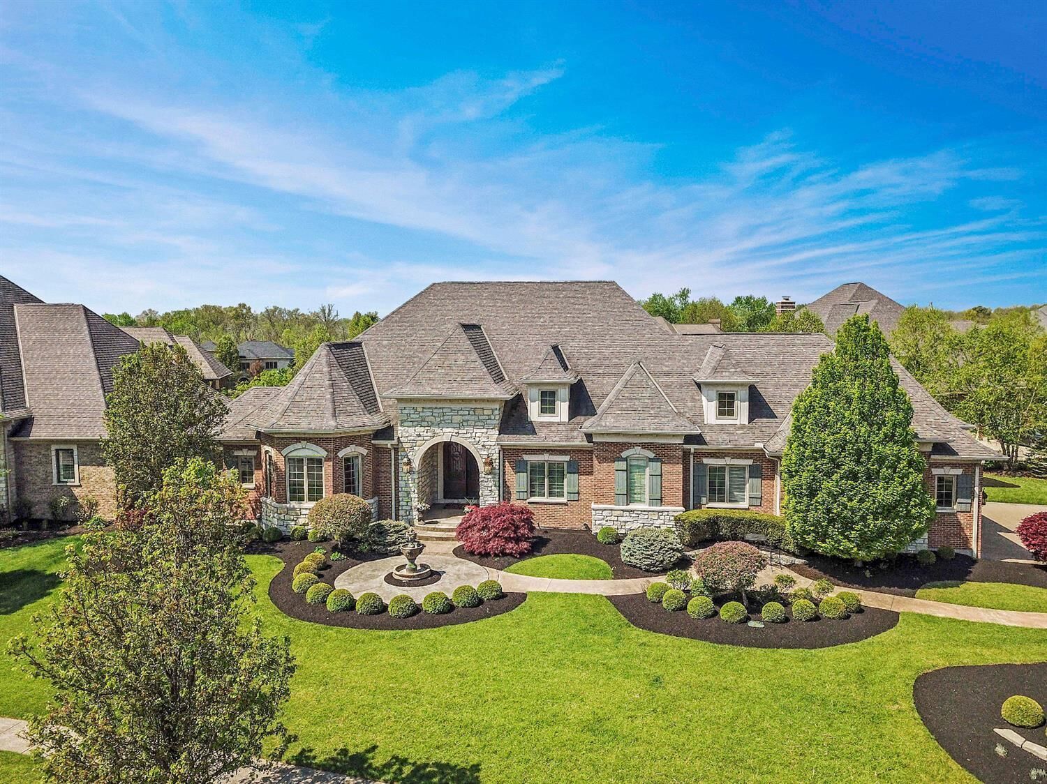 Property Photo: 8781 S Shore Pl OH 45040