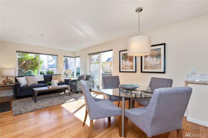 Property Photo:  225 NE 65th St 306  WA 98115 