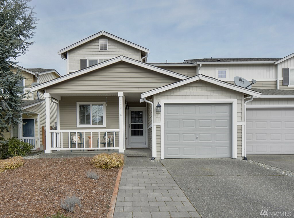 Property Photo: 24016 SE 282nd St WA 98038