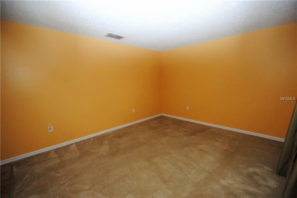 Property Photo:  620 Basingstoke Court  FL 34758 