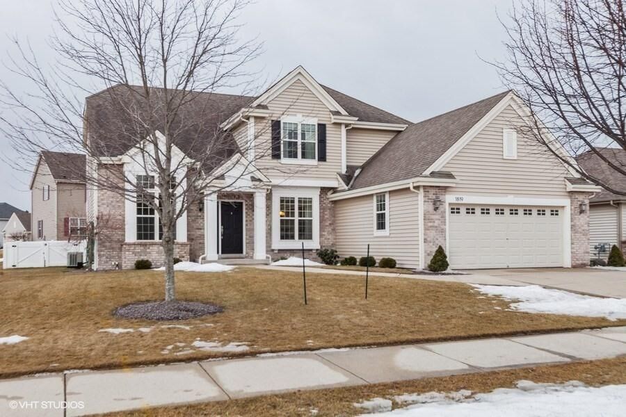 Property Photo:  1819 Cloverview St  WI 53095 