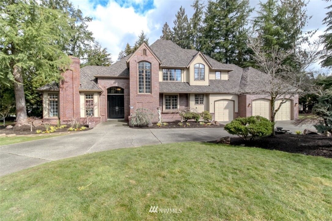 Property Photo:  25916 SE 34th Street  WA 98075 