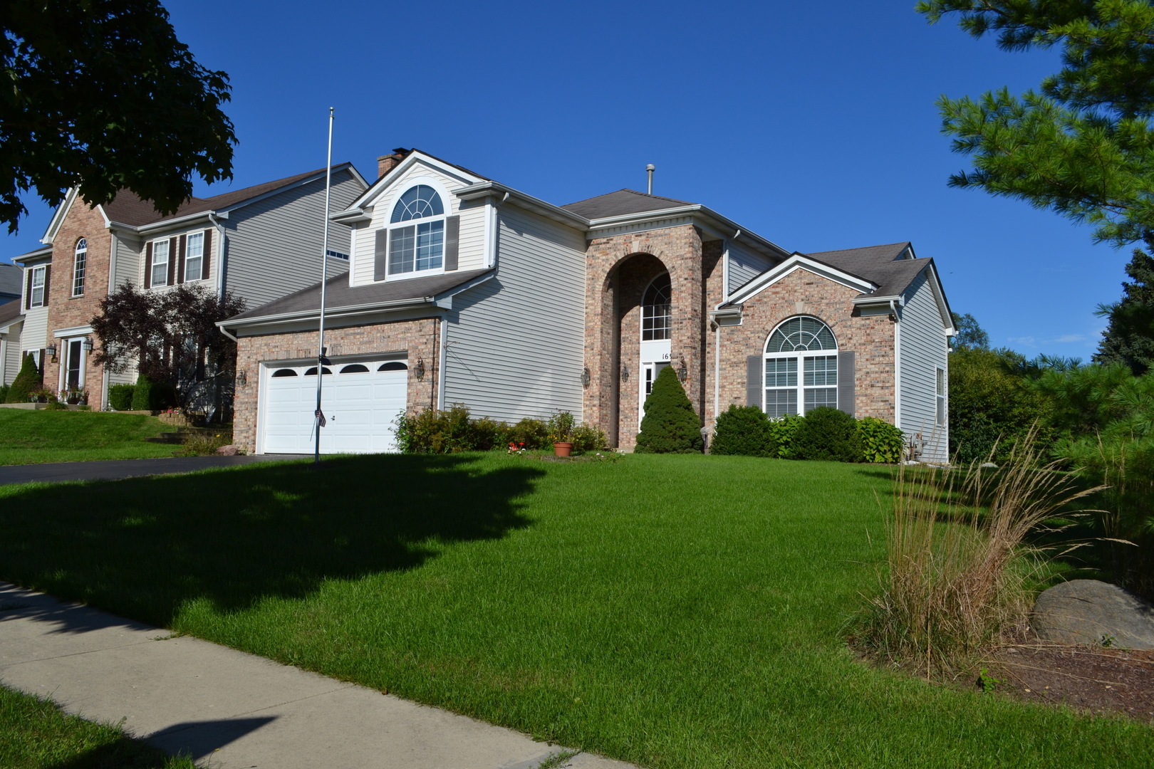 Property Photo: 1695 Whispering Oaks Court IL 60185